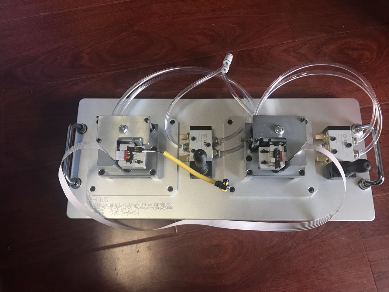 時鐘開關電纜折彎治具 時鐘開關電纜折彎治具
